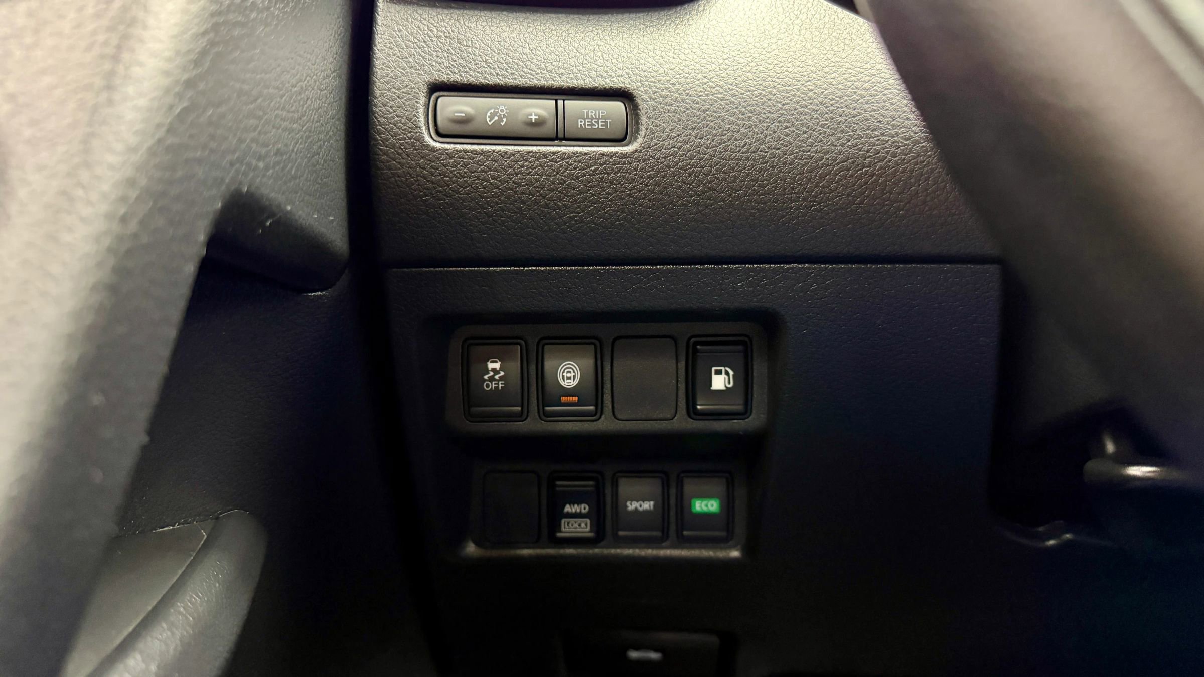 Used 2019 Nissan Rogue S image 22