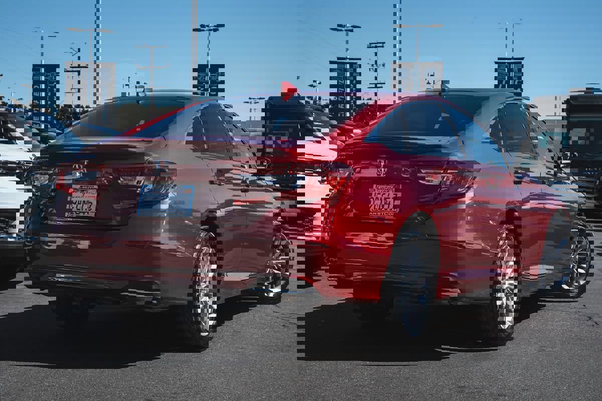 Used 2021 Honda Accord LX image 7