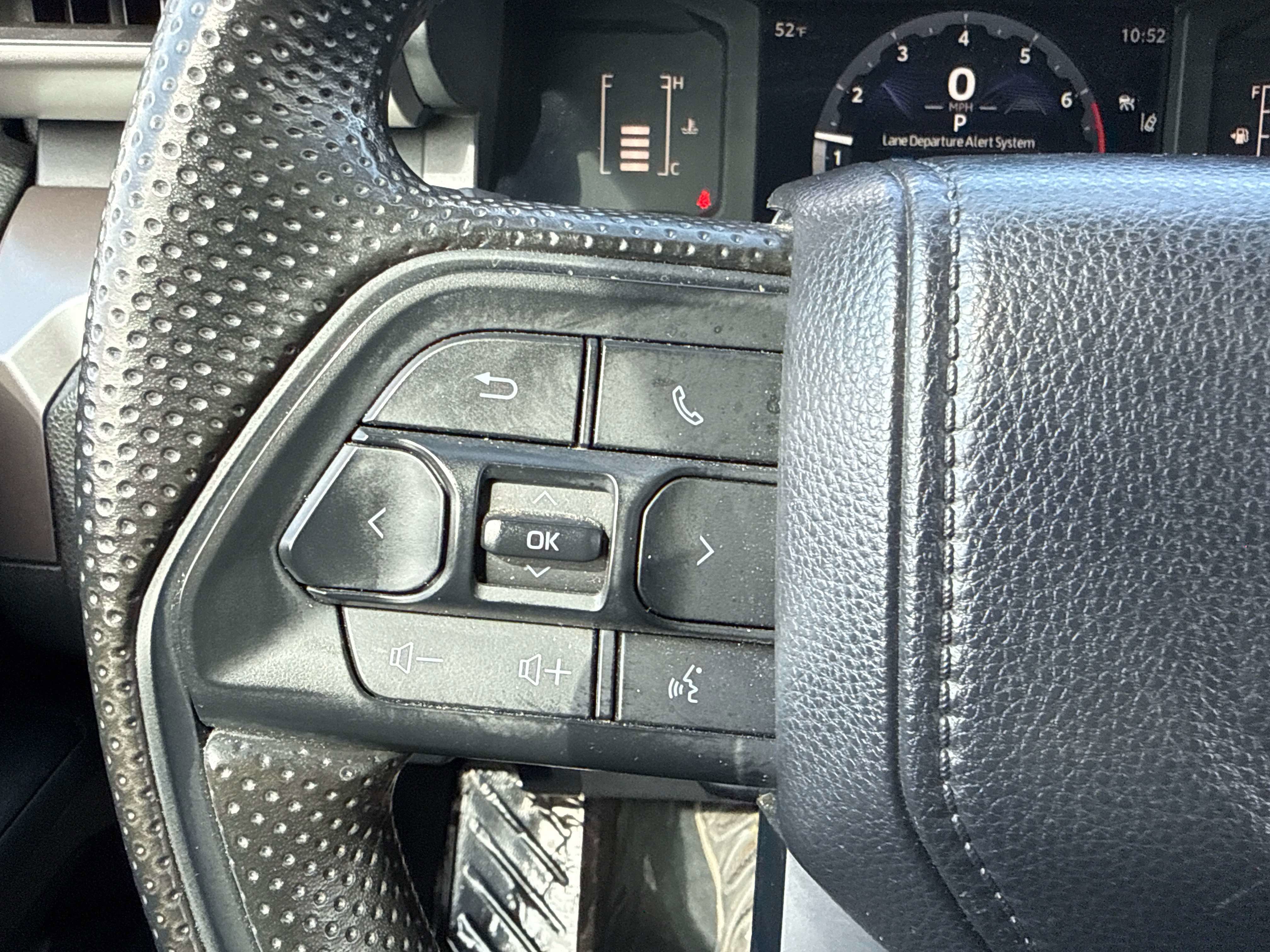 Used 2024 Toyota Tacoma SR5 image 22