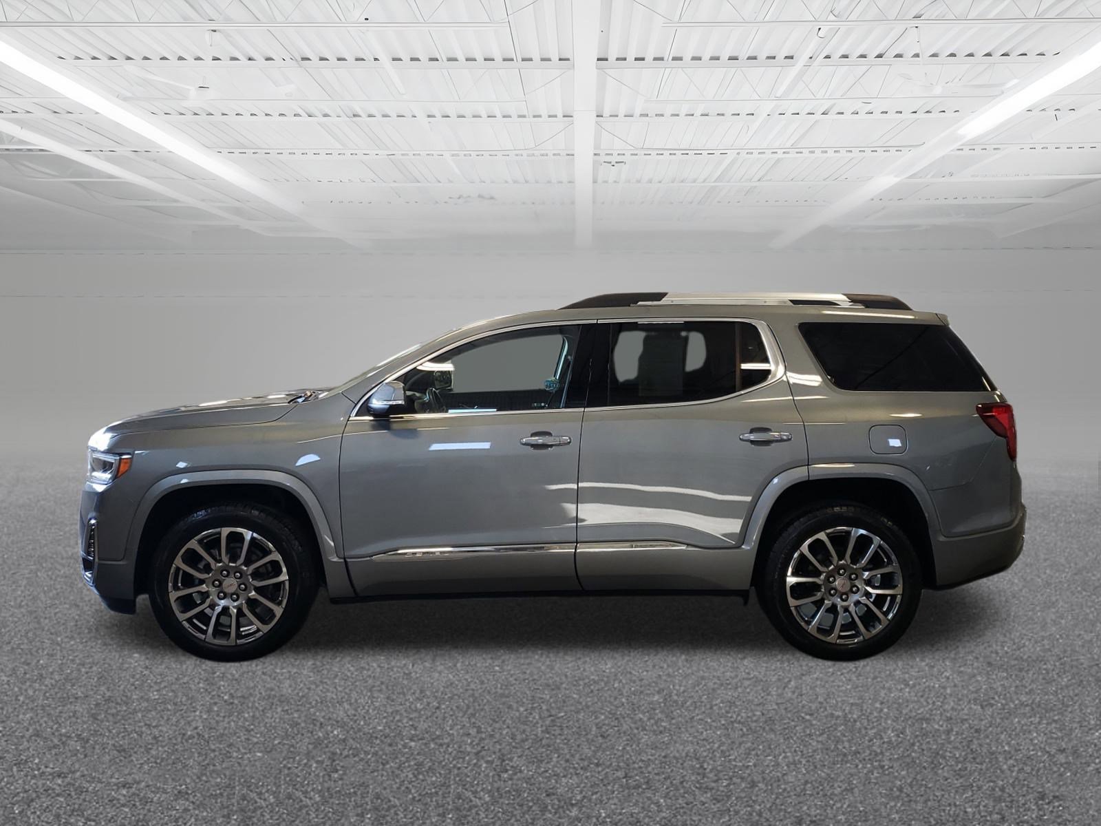 Used 2023 GMC Acadia Denali w/ Denali Ultimate Package