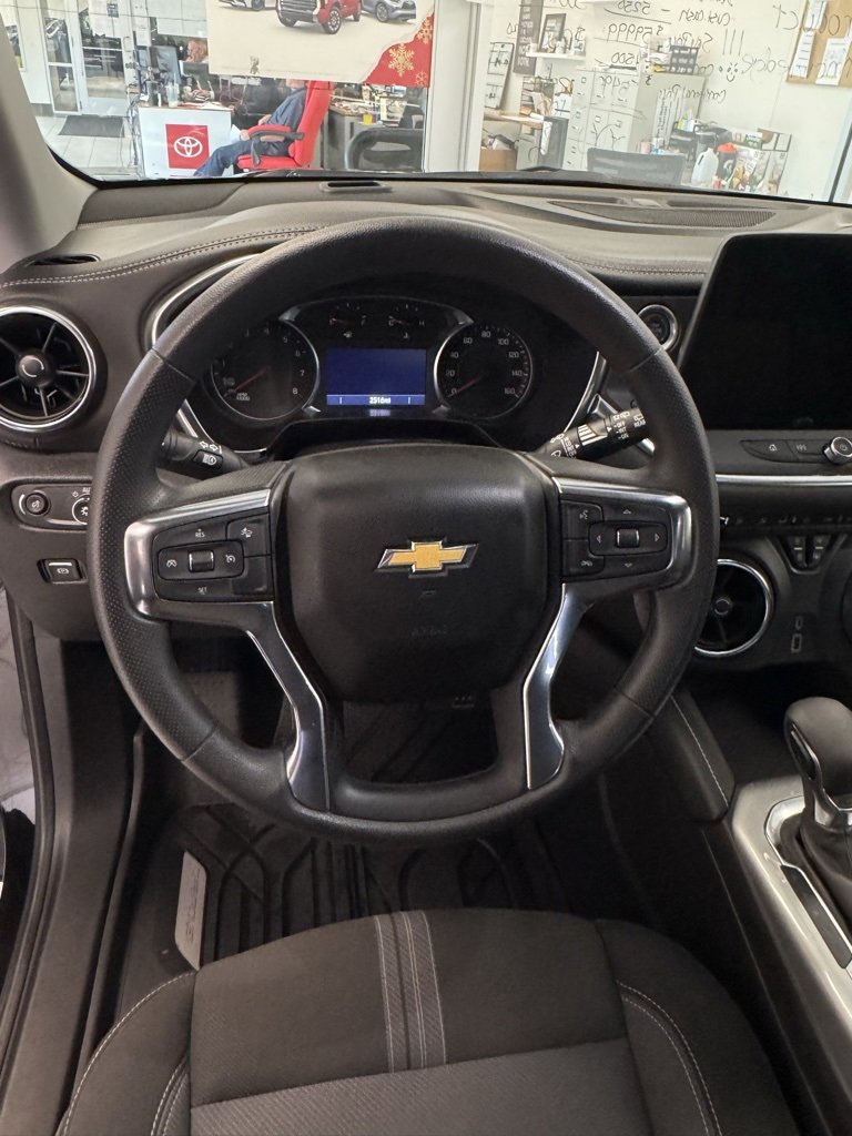 Certified 2025 Chevrolet Blazer LT w/ Midnight/Sport Edition image 15