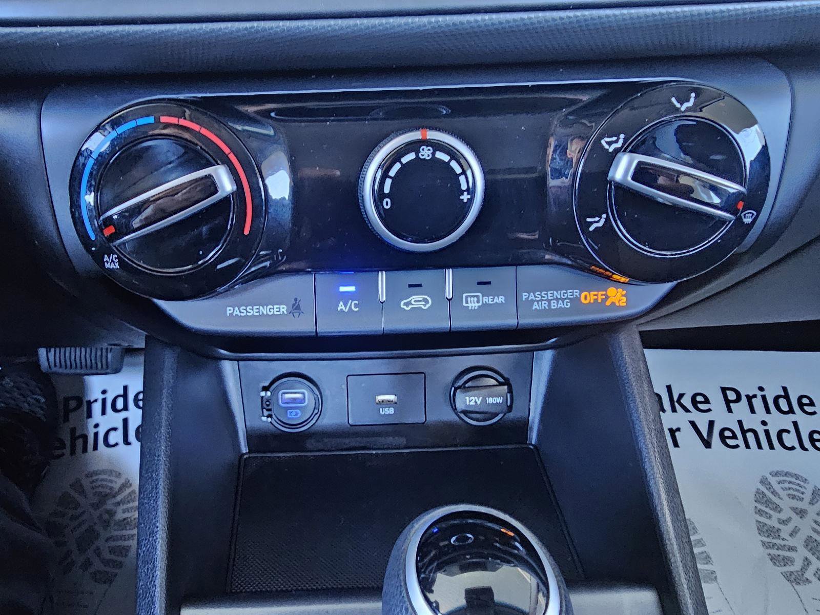 Used 2023 Hyundai Kona SE FWD image 26