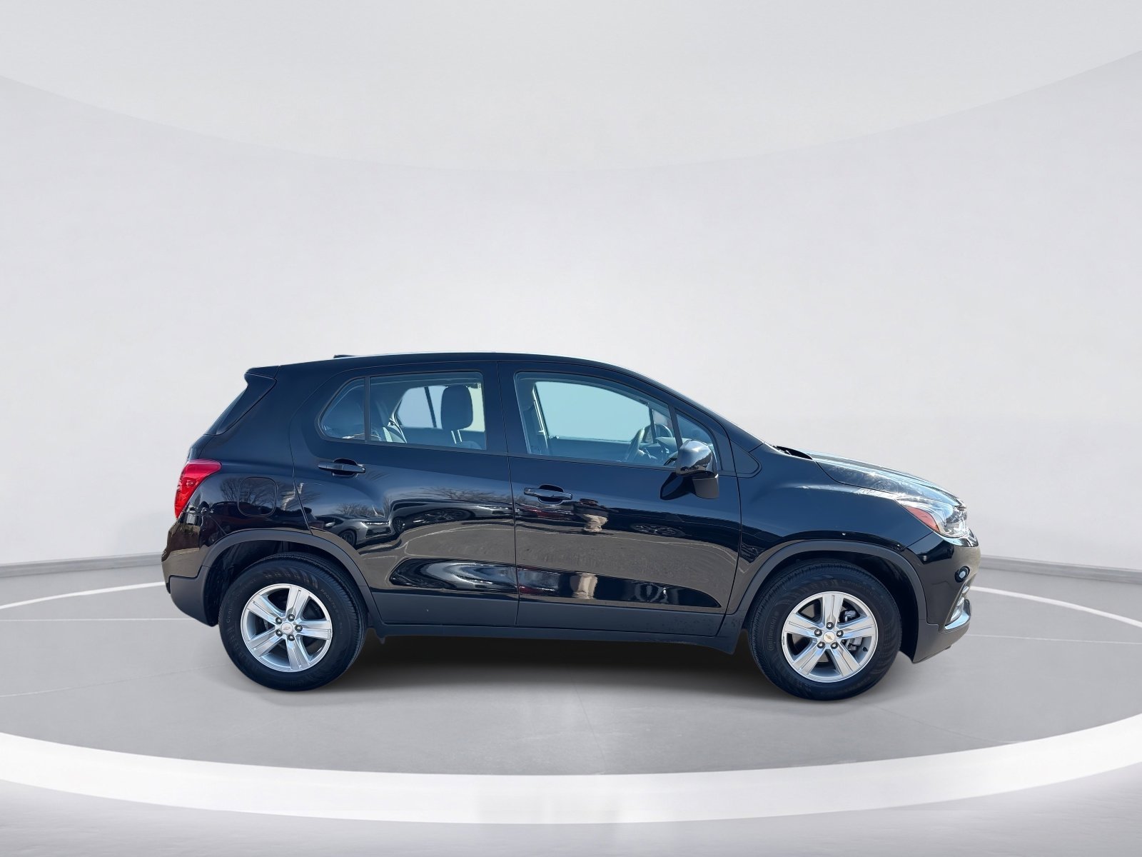 Used 2020 Chevrolet Trax LS image 9