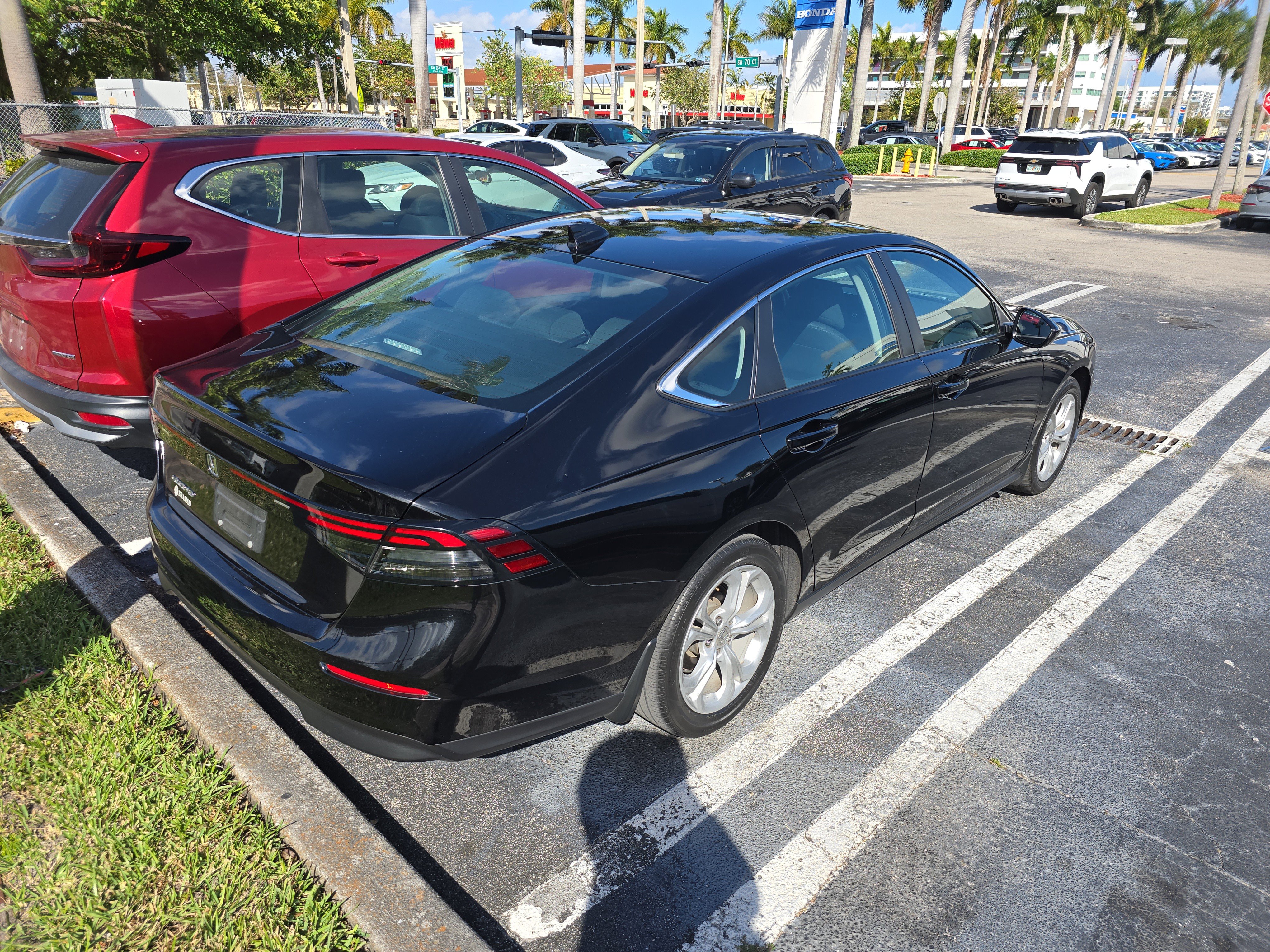 Used 2023 Honda Accord LX image 4