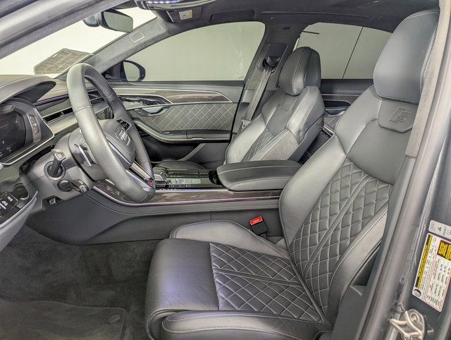 Used 2024 Audi S8 image 15