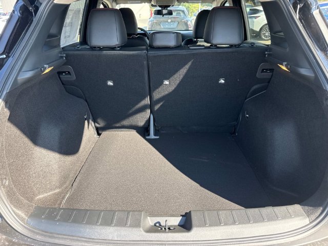 New 2027 Nissan Kicks SR FWD image 11
