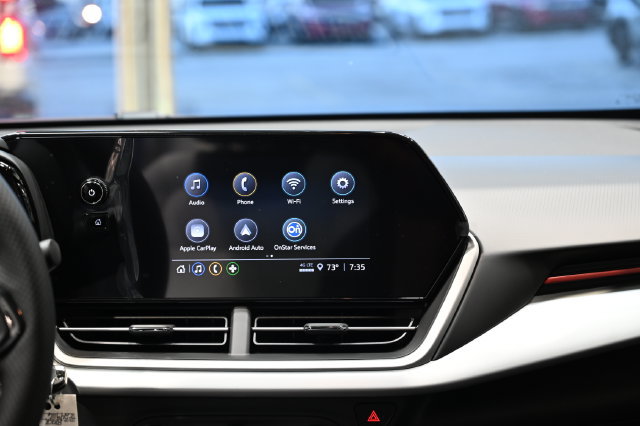 New 2026 Chevrolet Trax RS w/ Sunroof Package FWD image 15