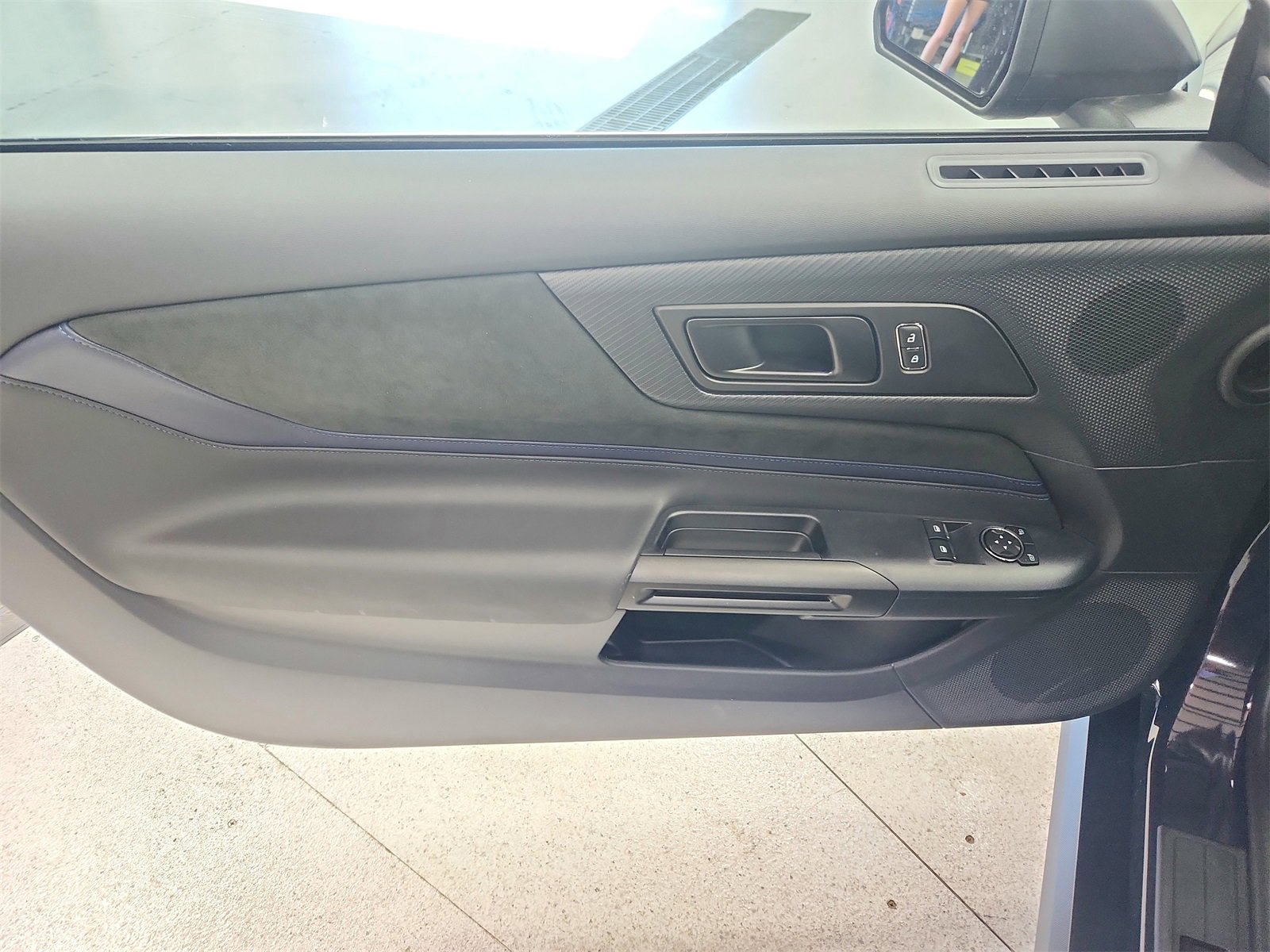 New 2025 Ford Mustang Dark Horse image 32