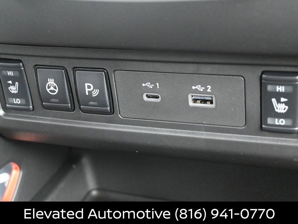 Certified 2025 Nissan Frontier PRO-4X w/ Pro Convenience Package image 17