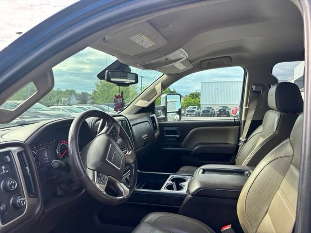 Used 2015 GMC Sierra 2500 Denali w/ Duramax Plus Package AWD/4WD image 10