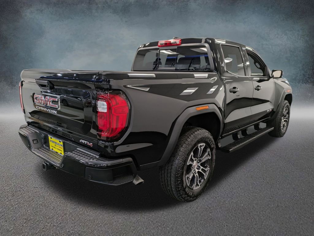 Used 2025 GMC Canyon AT4 AWD/4WD image 4