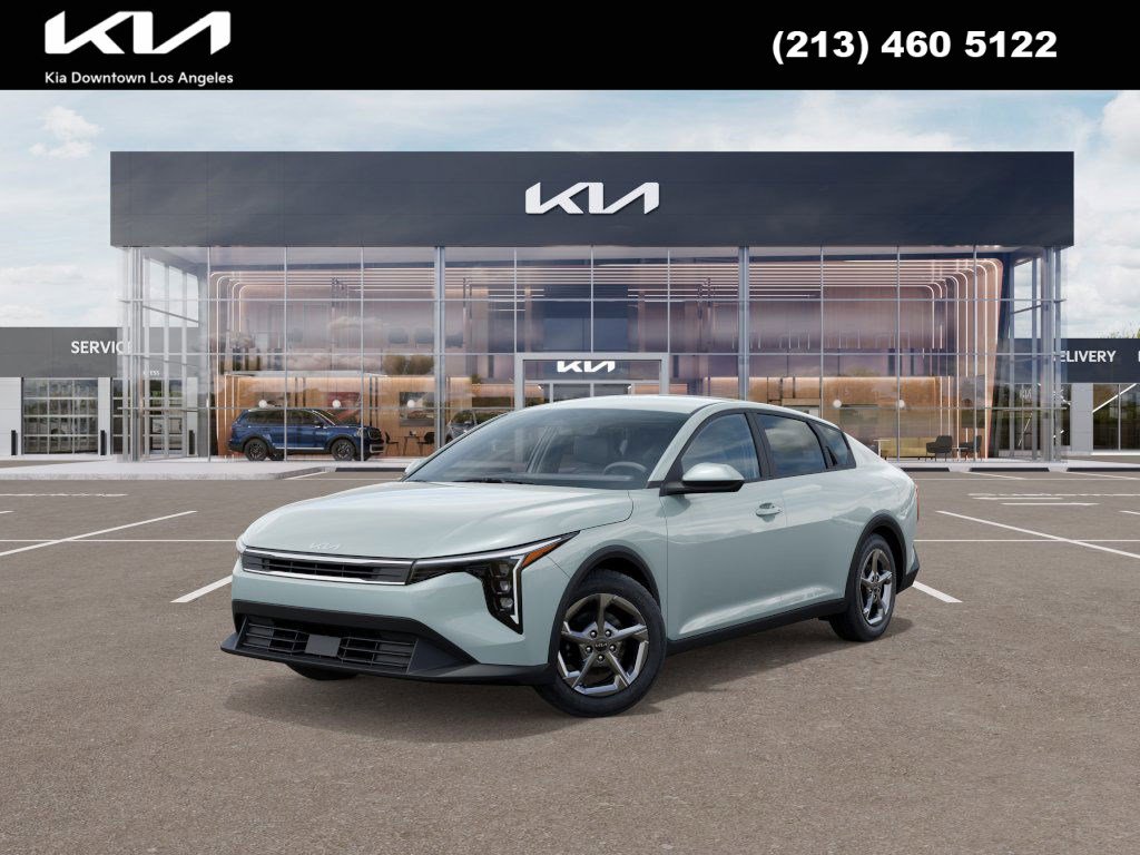 New 2026 Kia K4 LXS FWD image 1