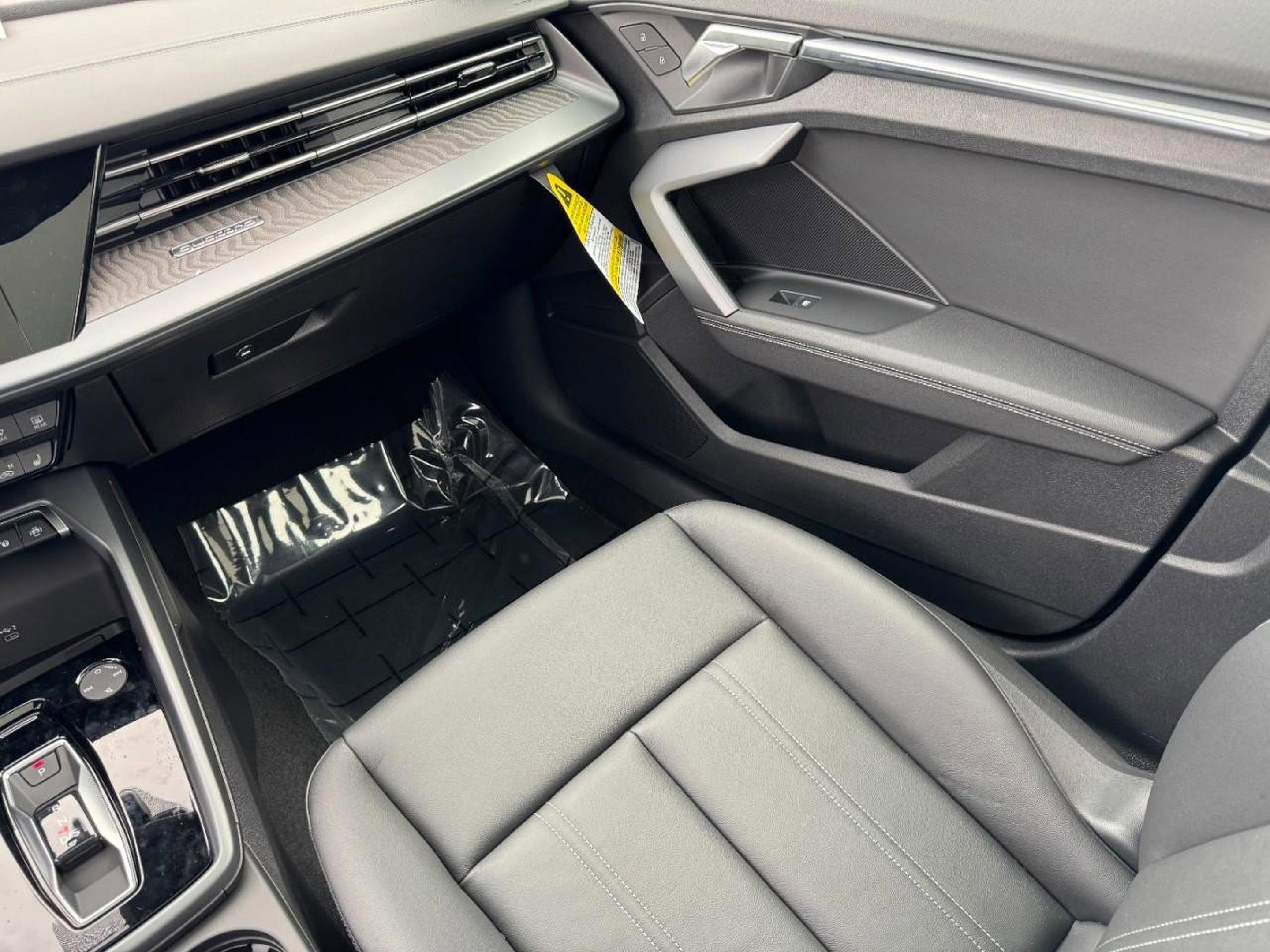 Certified 2025 Audi A3 2.0T Premium w/ Convenience Package image 18