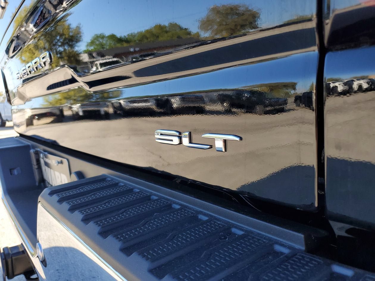 New 2026 GMC Sierra 1500 SLT w/ SLT Premium Plus Package AWD/4WD image 9