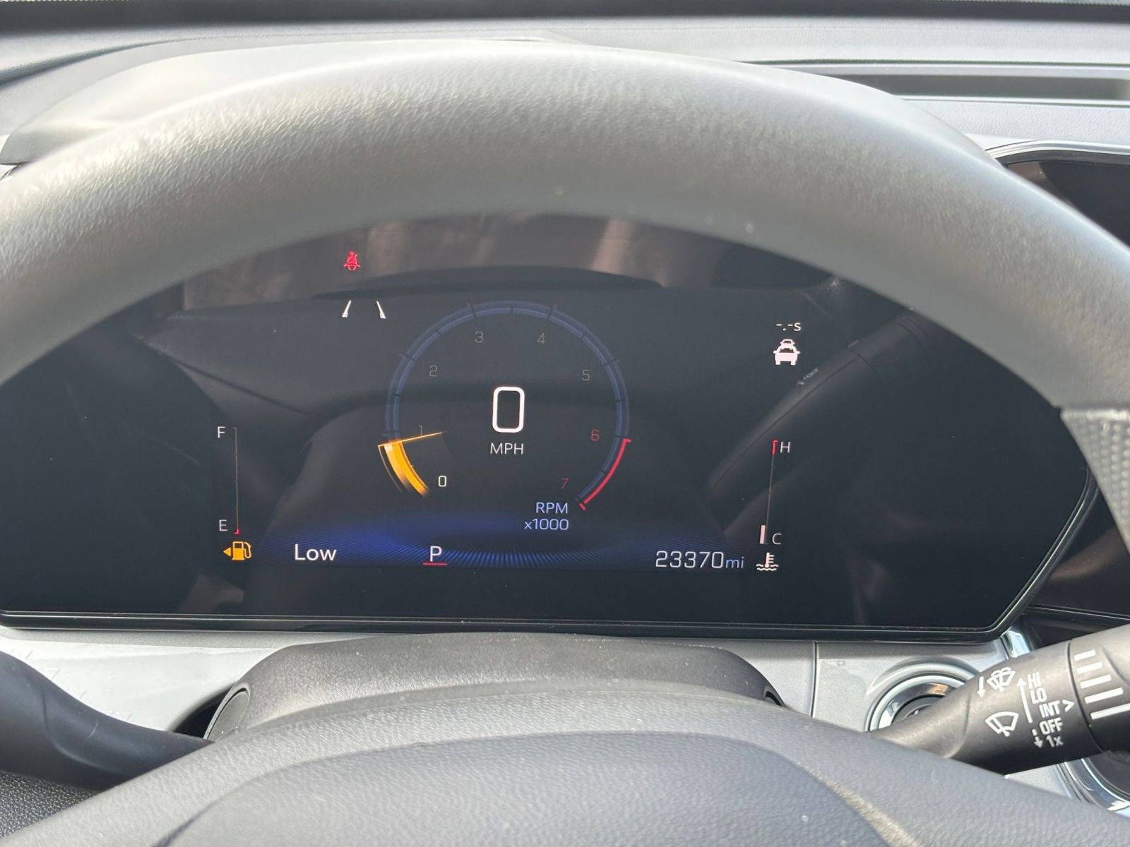 Used 2025 Chevrolet Trax LT FWD image 39