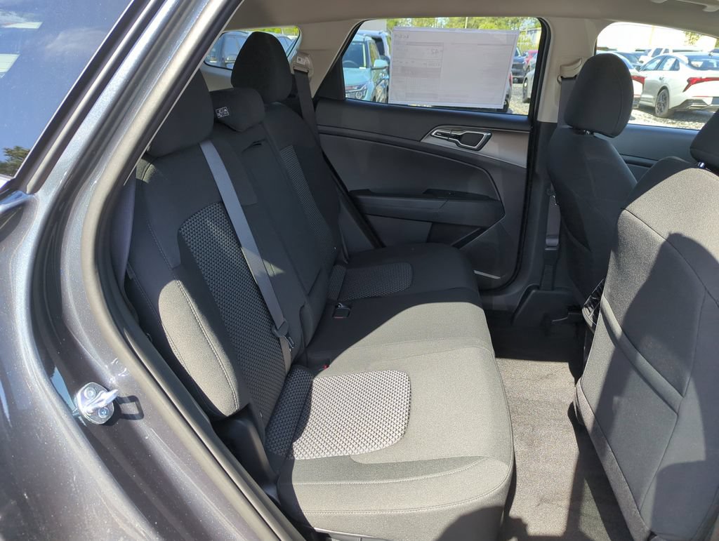 New 2026 Kia Sportage LX FWD image 31