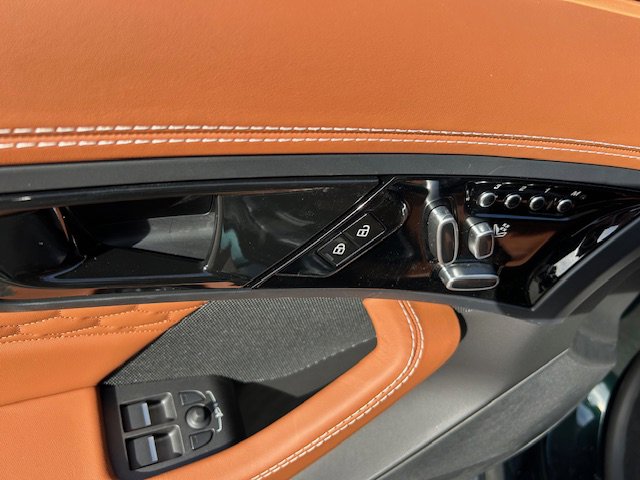 New 2024 Jaguar F-TYPE R image 16