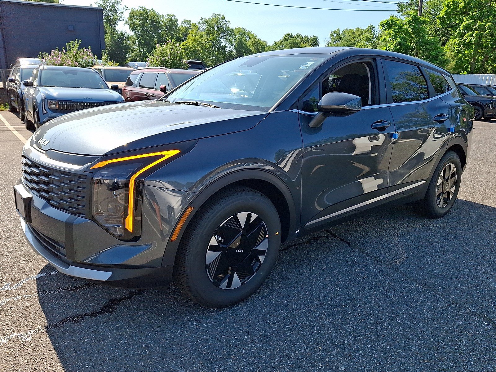 New 2026 Kia Sportage LX FWD image 3