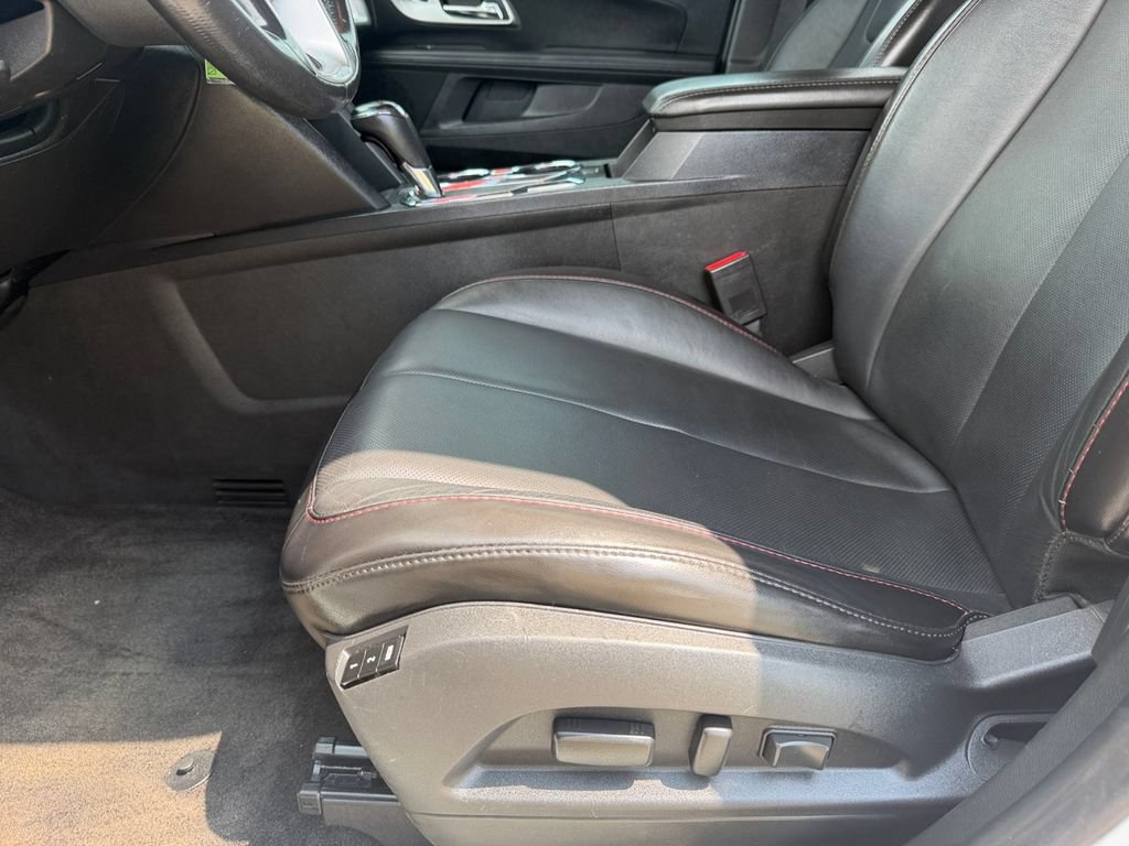 Used 2016 Chevrolet Equinox LTZ w/ Enhanced Convenience Package FWD image 14