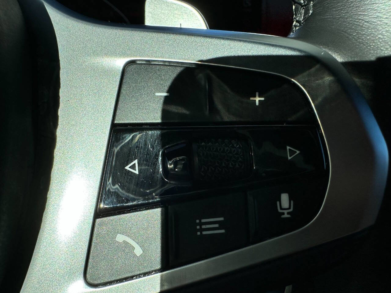 Used 2022 BMW X5 sDrive40i w/ M Sport Package image 35