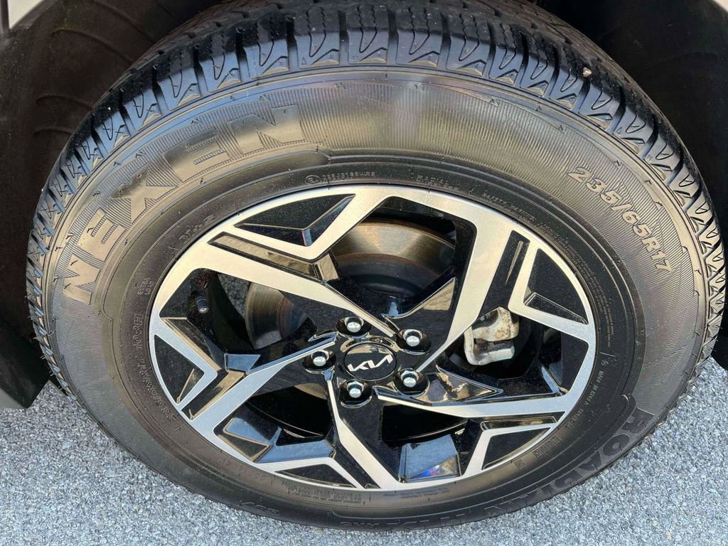 Used 2023 Kia Sportage LX FWD image 34