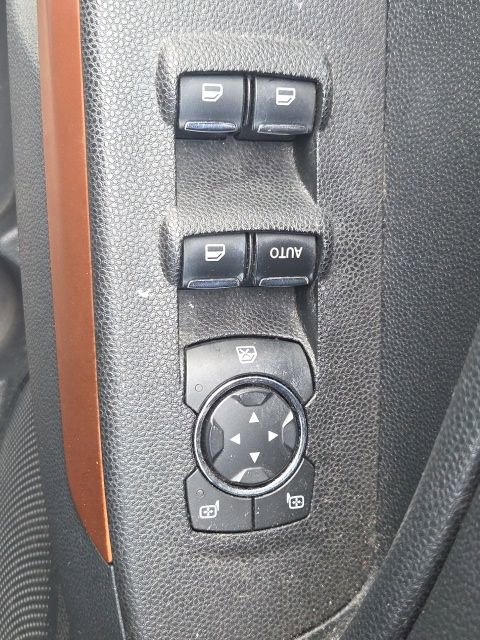 Used 2018 Ford EcoSport SES w/ SES Cold Weather Package AWD/4WD image 21