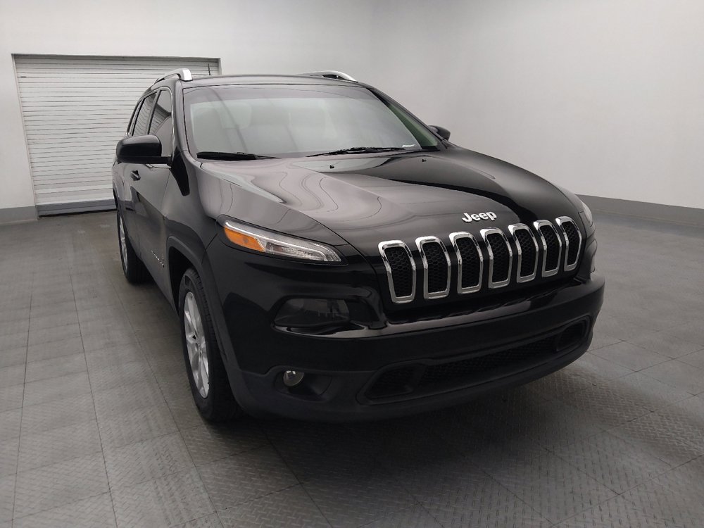 Used 2018 Jeep Cherokee Latitude image 14