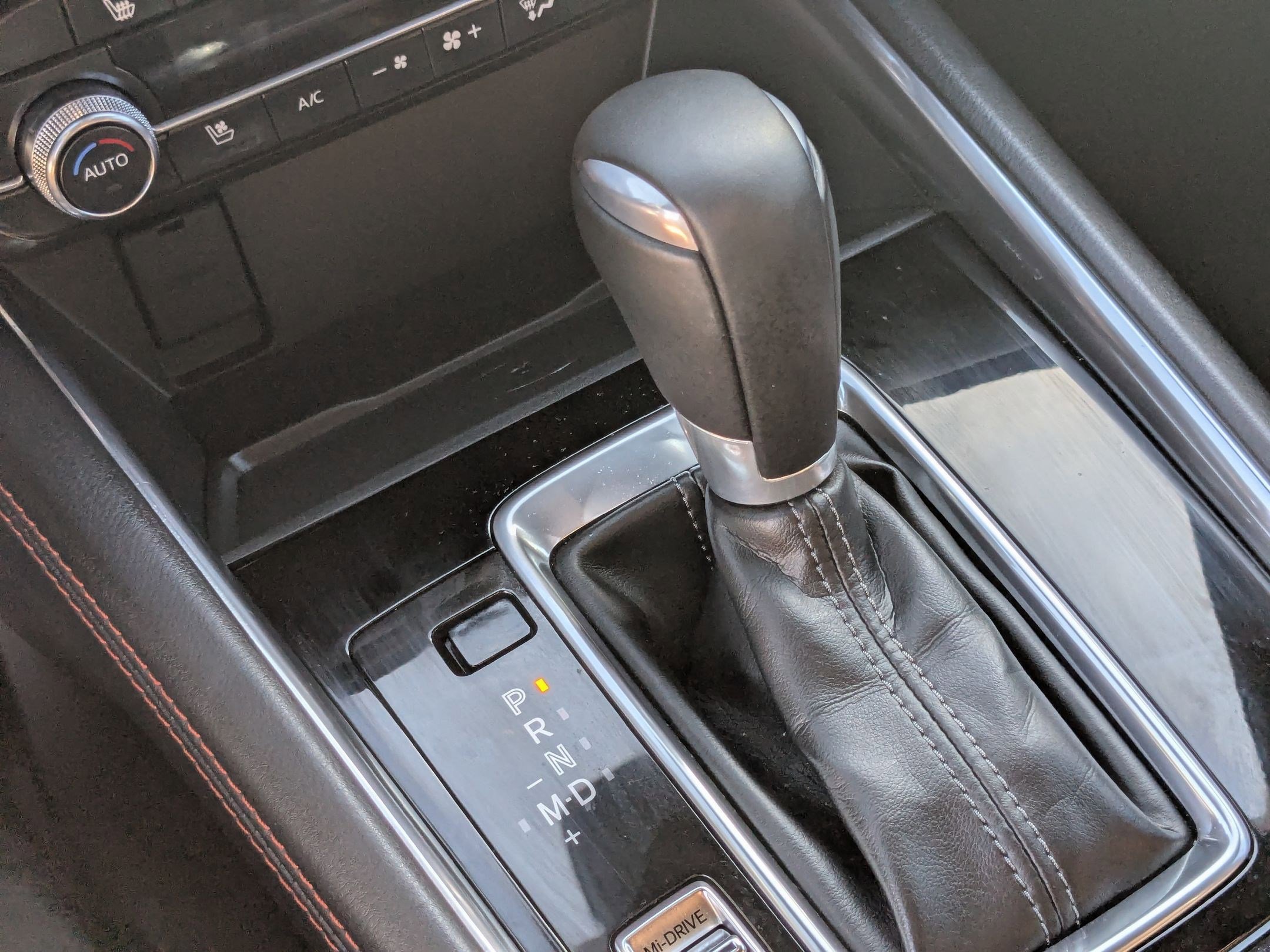 Used 2025 MAZDA CX-5 Carbon Edition image 24