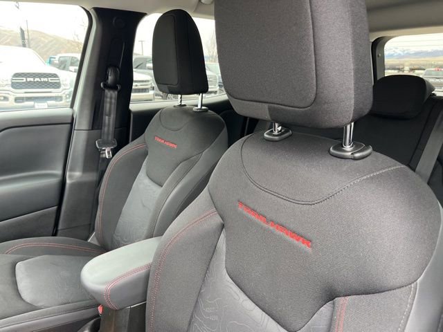 Used 2022 Jeep Renegade Trailhawk w/ Trailer Tow Group image 14
