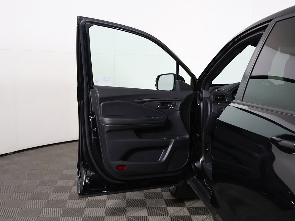 Used 2024 Honda Passport EX-L image 17