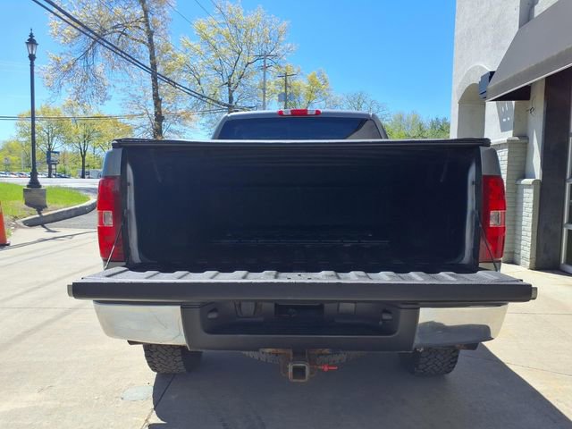 Used 2009 Chevrolet Silverado 2500 LT w/ Exterior Plus Package AWD/4WD image 10