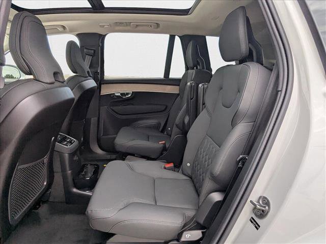 New 2026 Volvo XC90 T8 Plus image 17