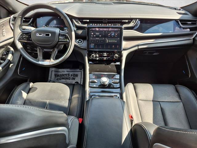 Used 2023 Jeep Grand Cherokee Overland w/ Luxury Tech Group IV AWD/4WD image 18