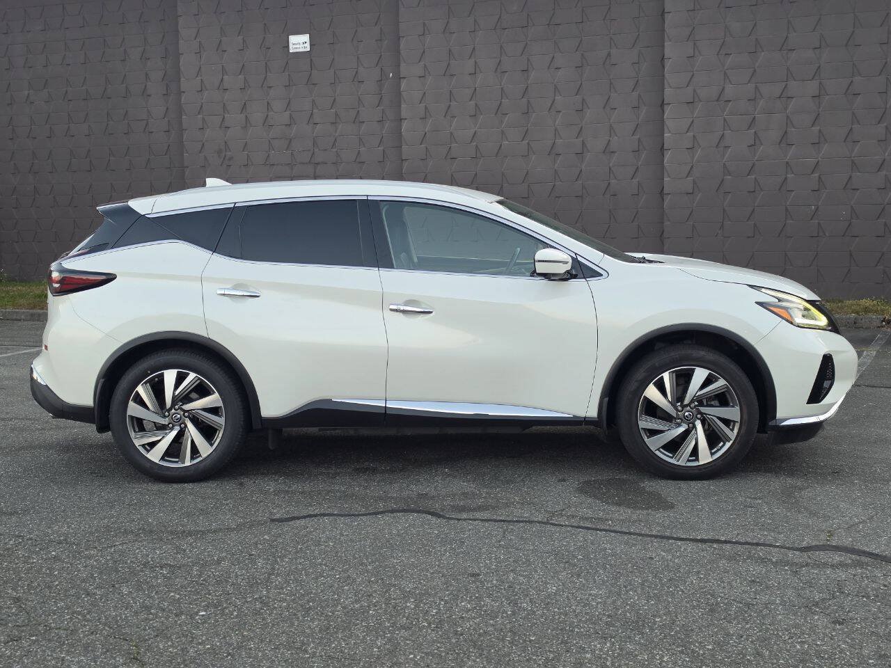 Used 2019 Nissan Murano SL AWD/4WD image 4