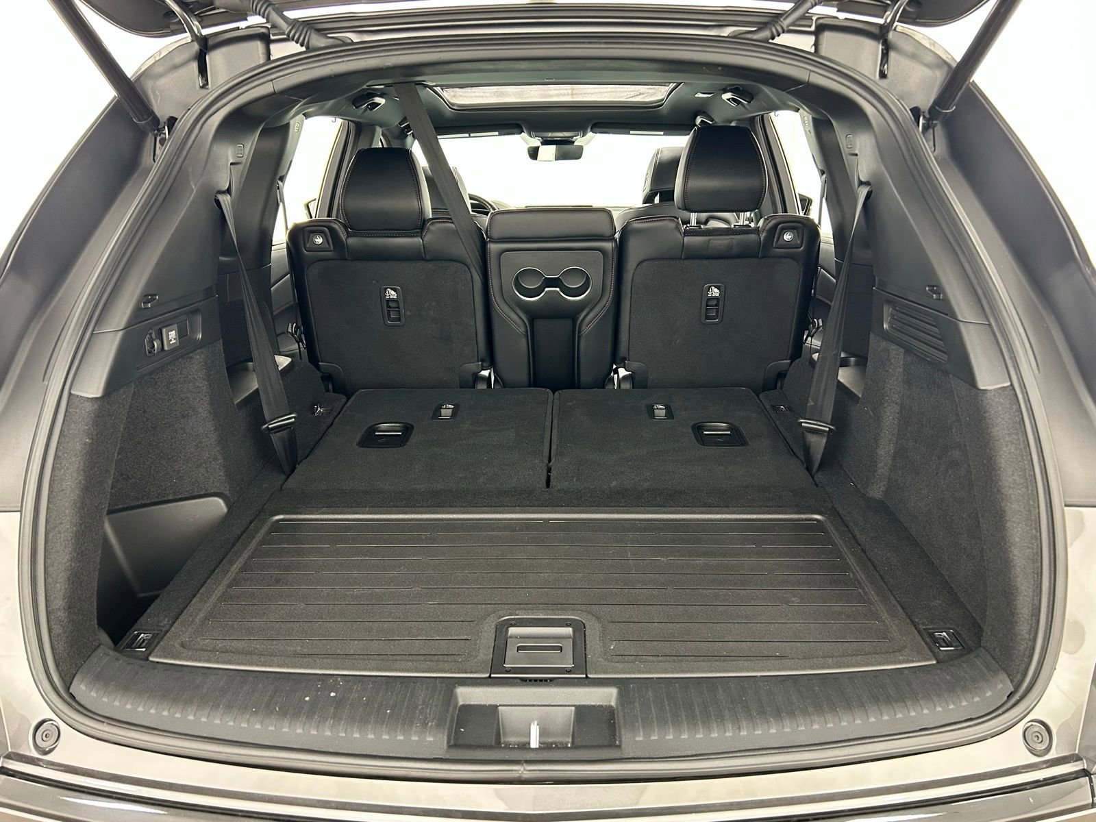 Used 2022 Acura MDX A-Spec image 38