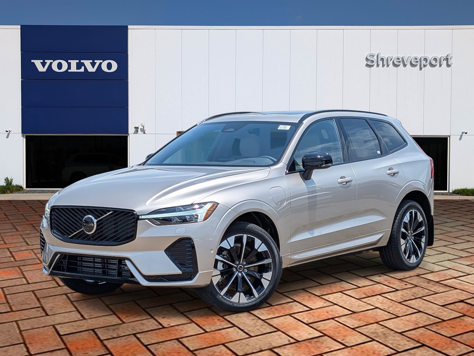 New 2026 Volvo XC60 T8 Plus w/ Protection Package Premier image 1