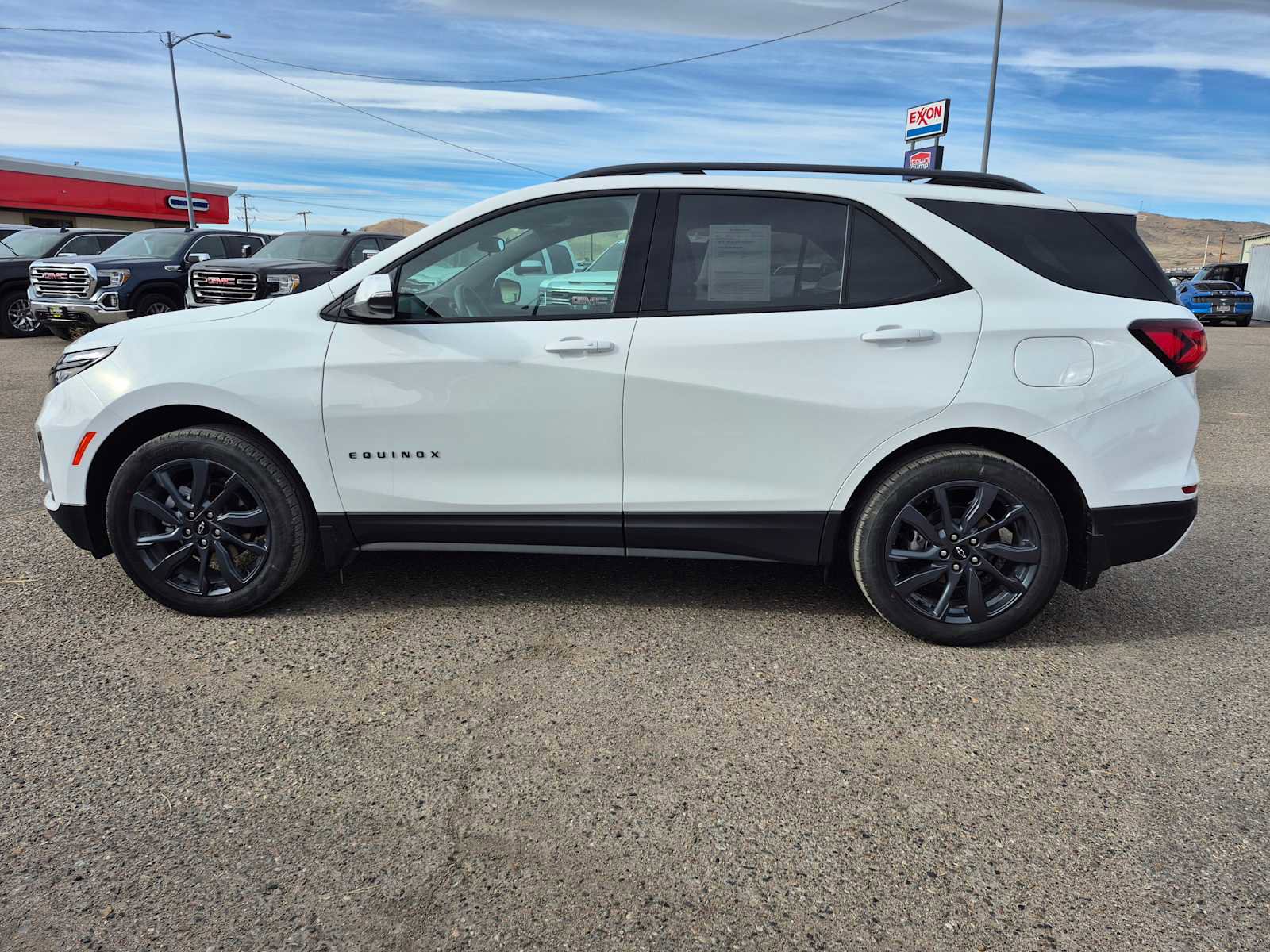 Used 2024 Chevrolet Equinox RS w/ RS Leather Package image 11