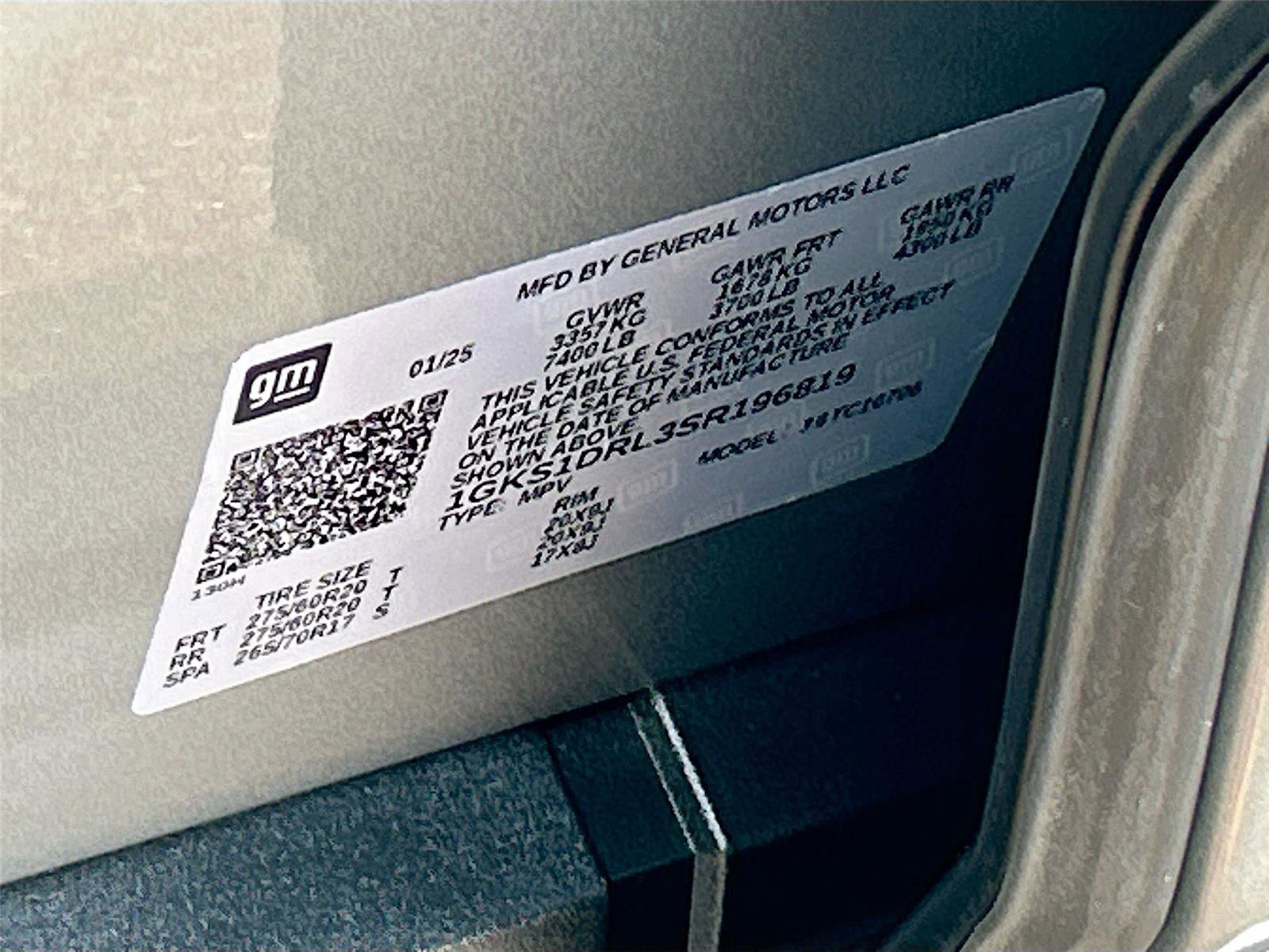 Used 2025 GMC Yukon Denali RWD image 34