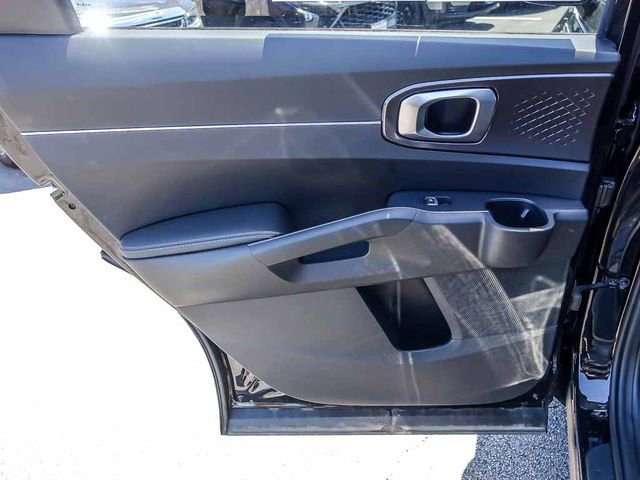 Used 2023 Kia Sorento S w/ Panoramic Sunroof Package FWD image 27