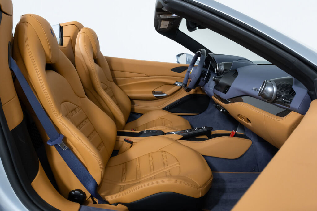 Used 2022 Ferrari F8 Tributo image 40