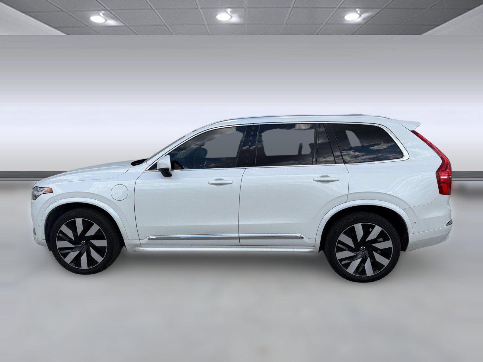 Used 2024 Volvo XC90 T8 Plus w/ Protection Package Premier AWD/4WD video 2