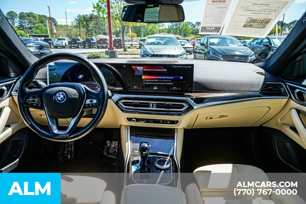 Used 2022 BMW i4 eDrive40 image 30