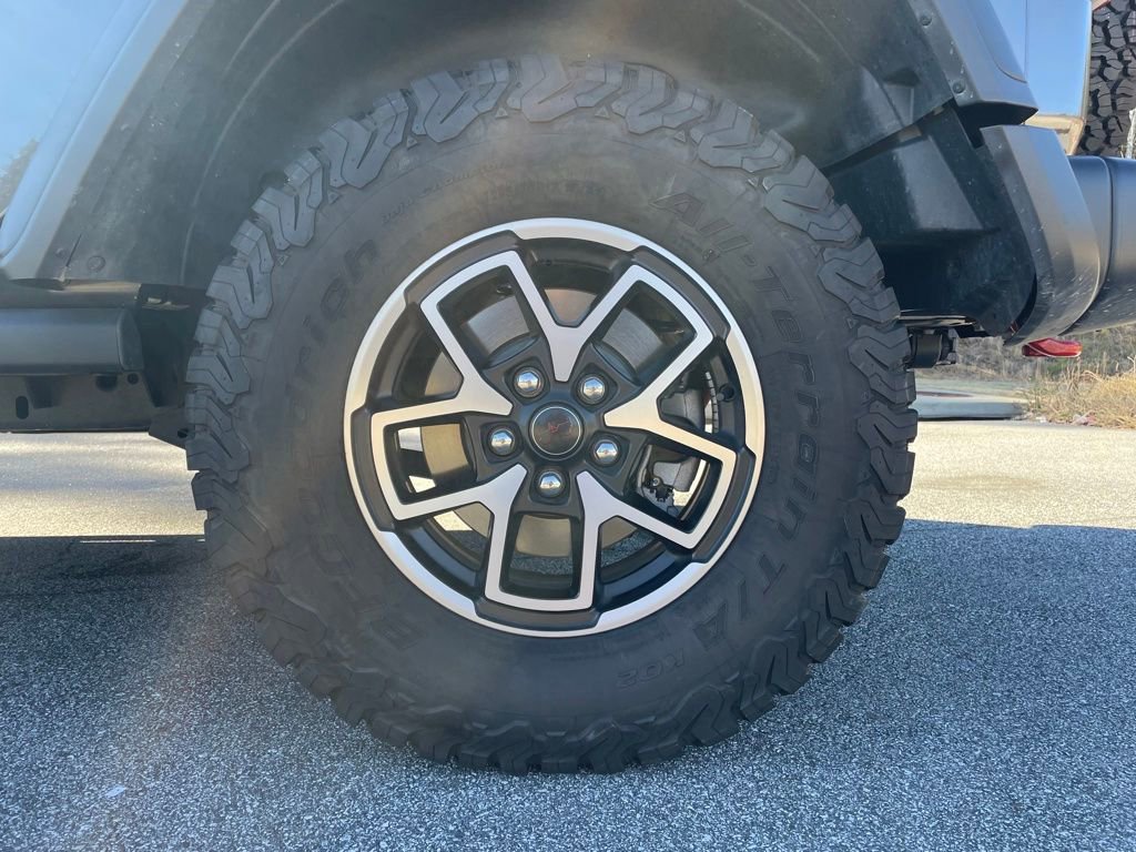 Used 2024 Jeep Wrangler Unlimited Rubicon w/ Technology Group image 9