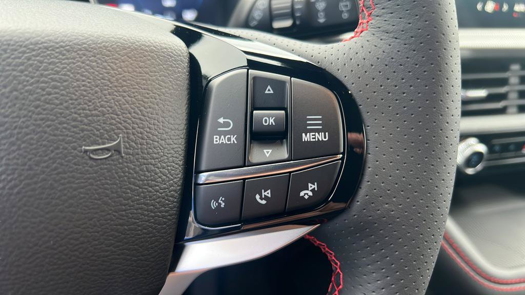 New 2026 Ford Explorer ST-Line w/ ST-Line Street Pack AWD/4WD image 18
