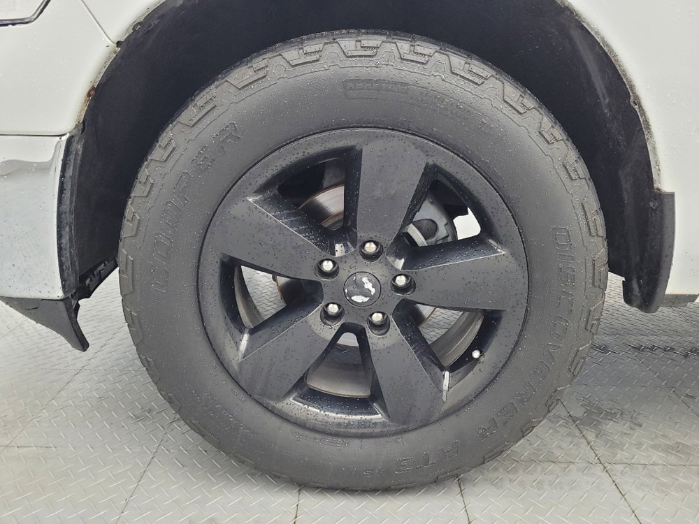 Used 2016 RAM 1500 Lone Star RWD image 31