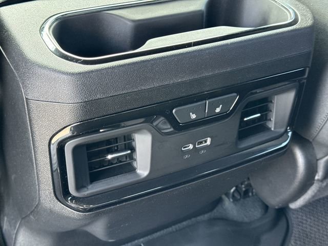 Used 2024 GMC Sierra 2500 AT4 w/ AT4 Preferred Package image 11