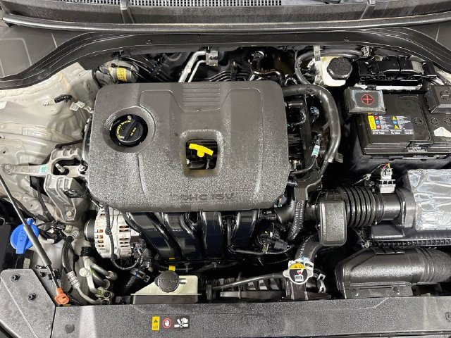 Used 2020 Hyundai Elantra SE FWD image 37