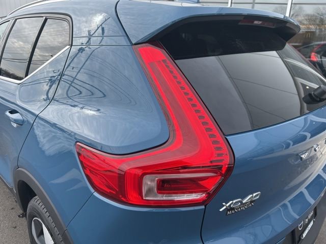 Certified 2025 Volvo XC40 B5 Plus image 10