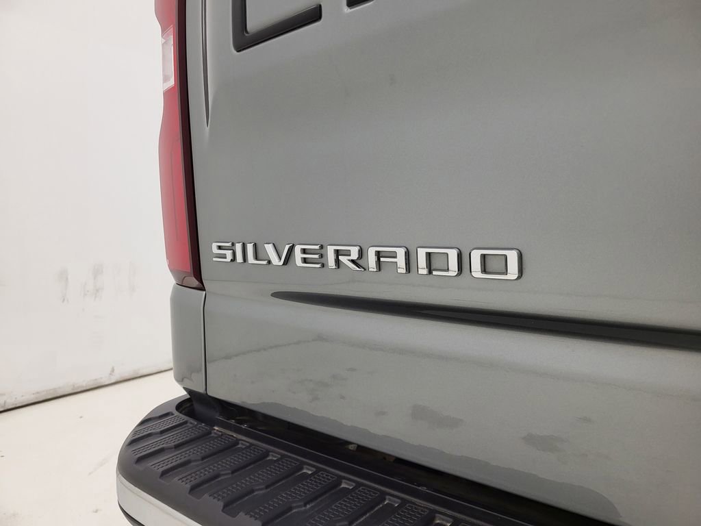 Used 2025 Chevrolet Silverado 1500 LTZ image 31