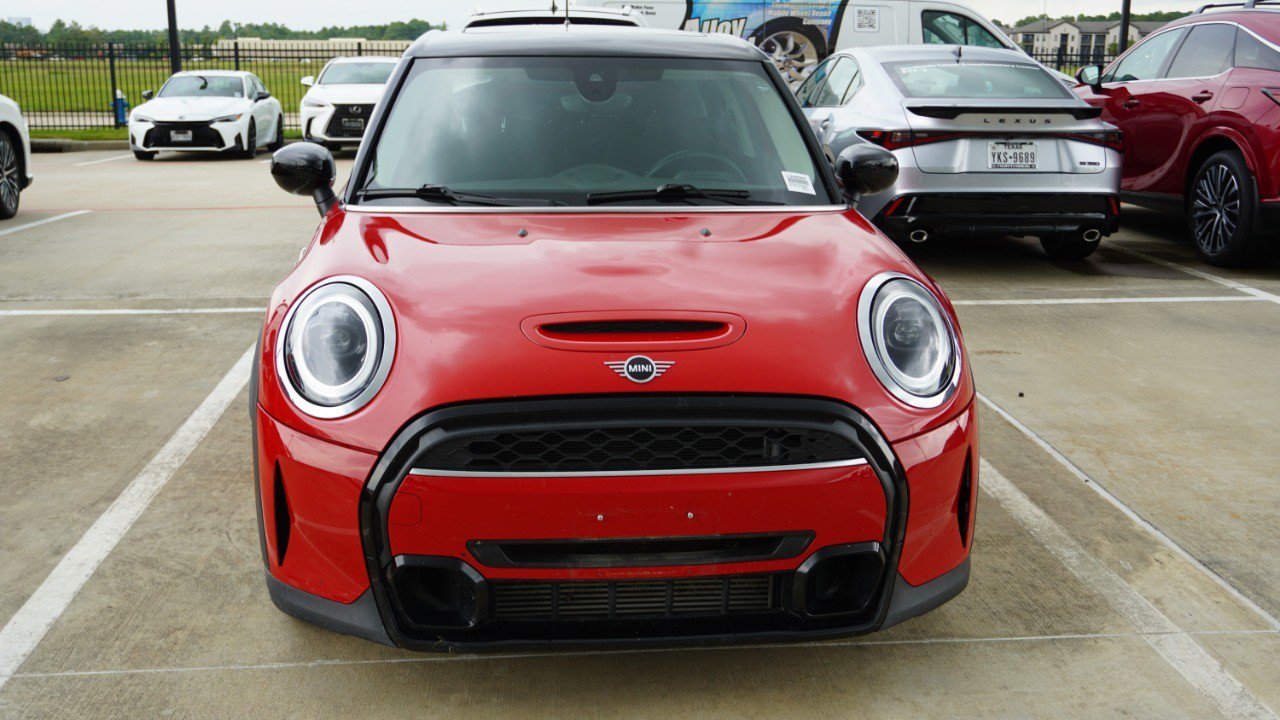 Used 2022 MINI Cooper S FWD image 2